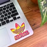 آموزش چسباندن استیکر پارچه ای روی لباس