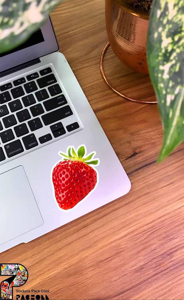 استیکر توت فرنگی برای لپ تاپ