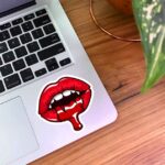 استیکر لب طرح خونی