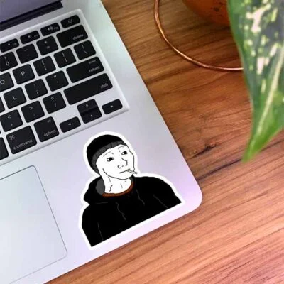 استیکر میم مرد کلاه دار در حال سیگار کشیدن