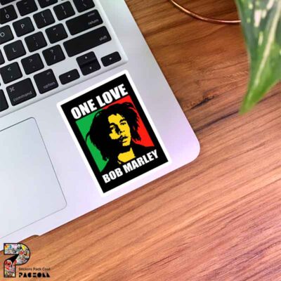استیکر باب مارلی طرح One Love با پس زمینه جامائیکا