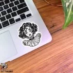 استیکر دختری با 4 چشم به رنگ سیاه سفید