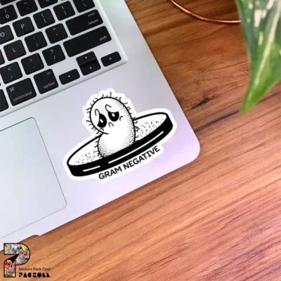 استیکر باکتری در ظرف پتری
