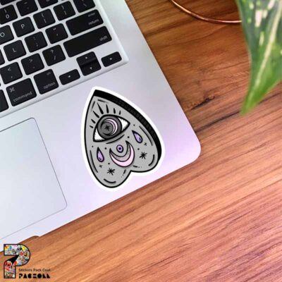 استیکر قلب چشم دار و ماه