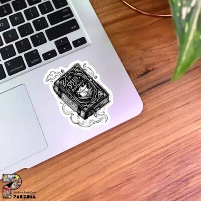 استیکر کتاب طلسم طرح سیاه سفید