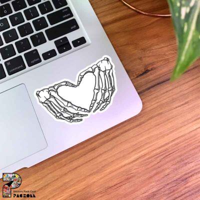 استیکر قلب دستی طرح اسکلت