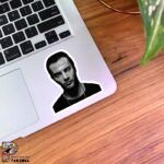 برچسب چهره یاس طرح سیاه و سفید