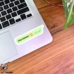 استیکر متن Che Tokhmi همراه با تخم مرغ