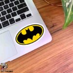 استیکر نشان بتمن کلاسیک زرد و مشکی